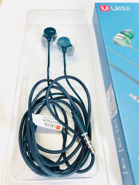 Uiisii Hm13 In-Ear Dynamic Headset With Microphone With Pouch - Headphone - Ear Phone